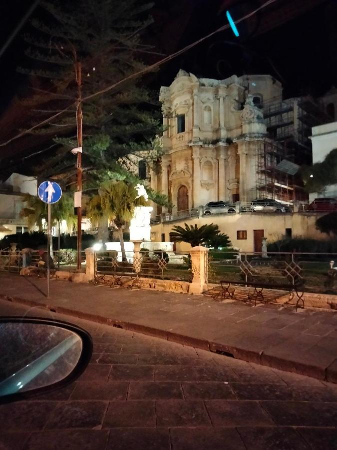 Casa Vacanza Liolà Noto Extérieur photo